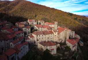 La Brigata di Raggiolo: “Teniamo vivo uno dei borghi più belli d’Italia”