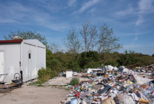 Cosa succede nelle periferie lontane? La vita delle comunità rom in Italia