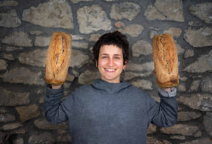 Irene e il suo forno di comunità: “Torno nella mia città per fare il pane e creare relazioni”