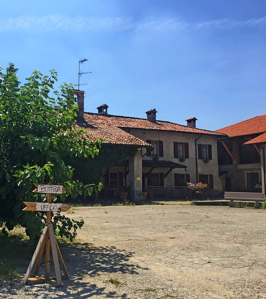 Cerco cascina-rustico-casa di campagna