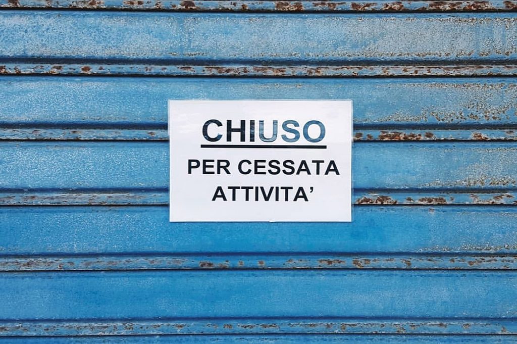 negozi chiusi economia del distanziamento 1