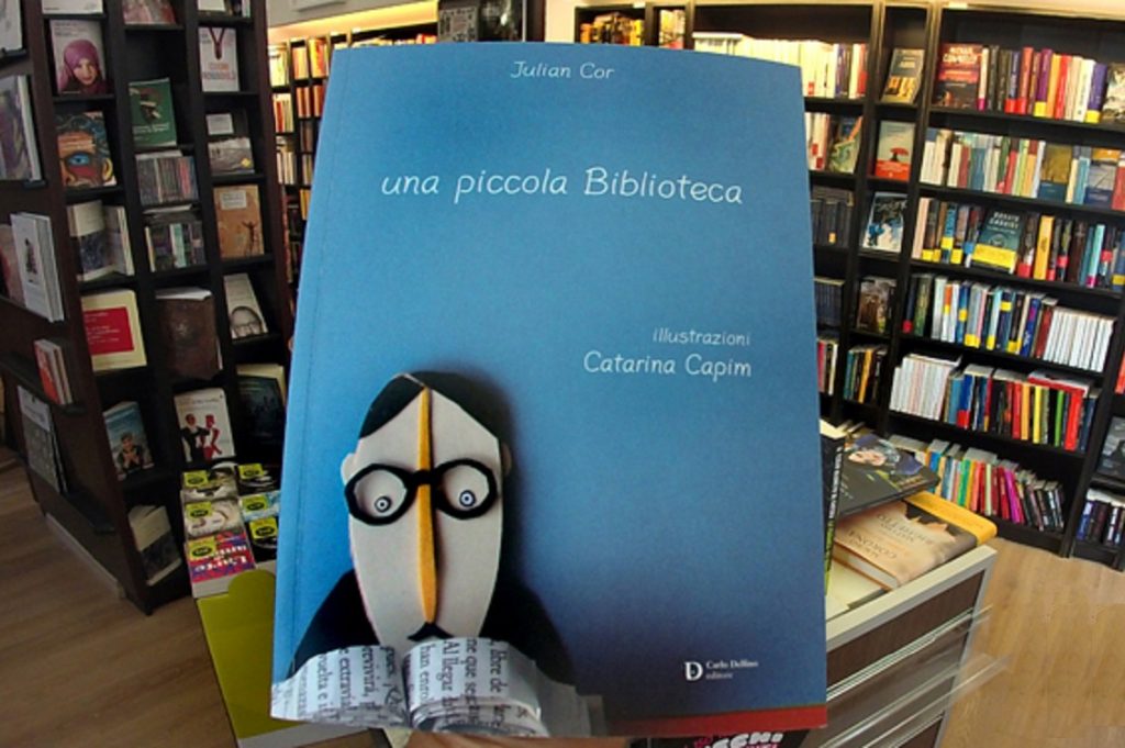 una piccola biblioteca