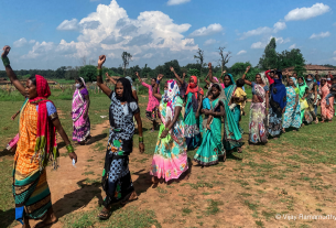 La persecuzione brutale delle donne adivasi che in India difendono la loro terra