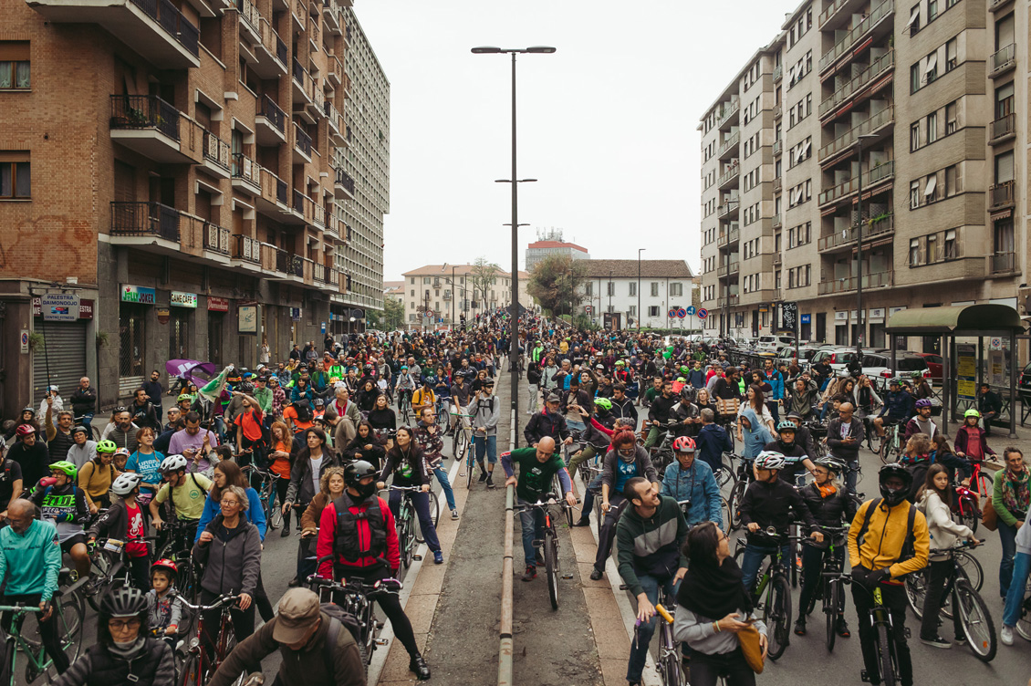 una-ciclabile-umana-a-torino-per-proteggere-i-ciclisti-e-rivendicare
