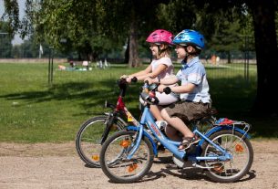 Tutti a scuola a piedi o in bicicletta: una settimana per sottrarre le strade alle auto e restituirle ai bambini