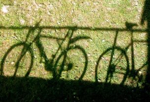 Bike tour della decrescita felice 2023, una pedalata in Sicilia per approfondire eco e trans-femminismo