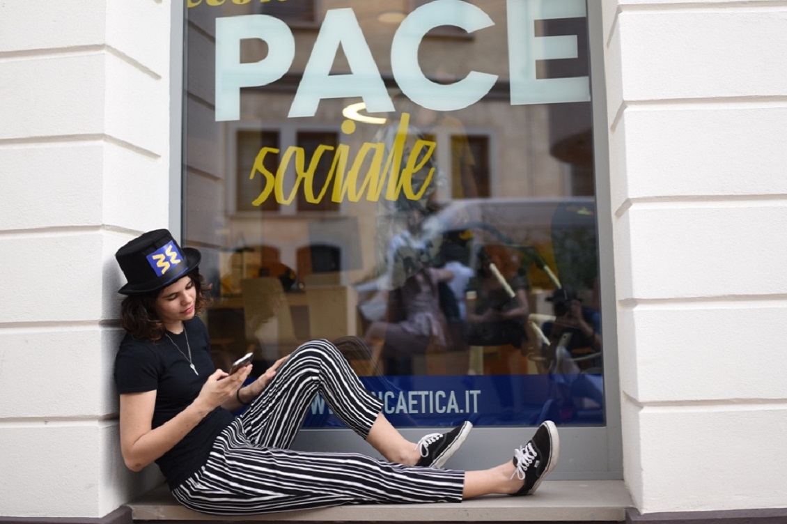 T-shirt Dipendente Del Mese Reparto Etica Enron &ndash; Cotone Premium Gildan