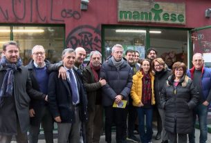 A Napoli Mani Tese resiste ai vandalismi e continua a diffondere solidarietà