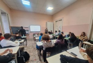A Catania, liceali a scuola di giornalismo radiofonico con Studenti Reporter On Air