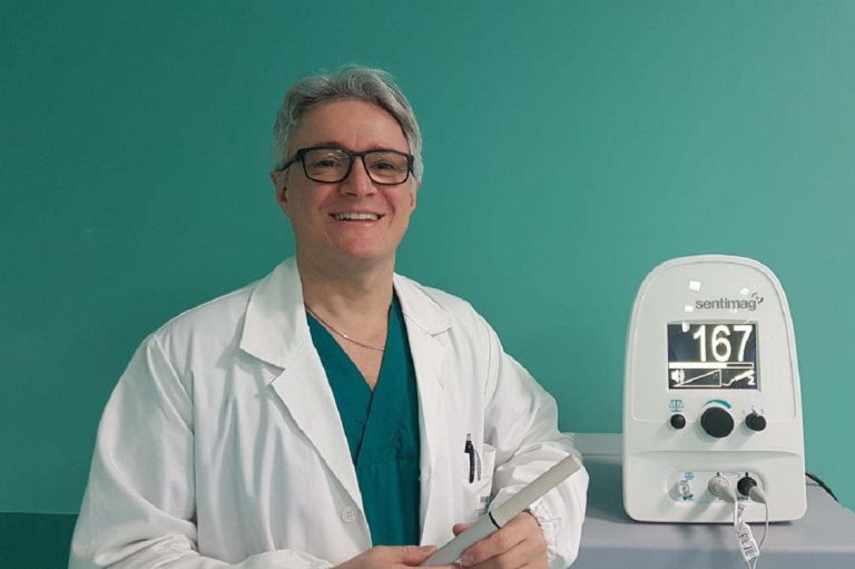 Il microscopio del chirurgo calabrese Domenico Gerbasi che combatte i