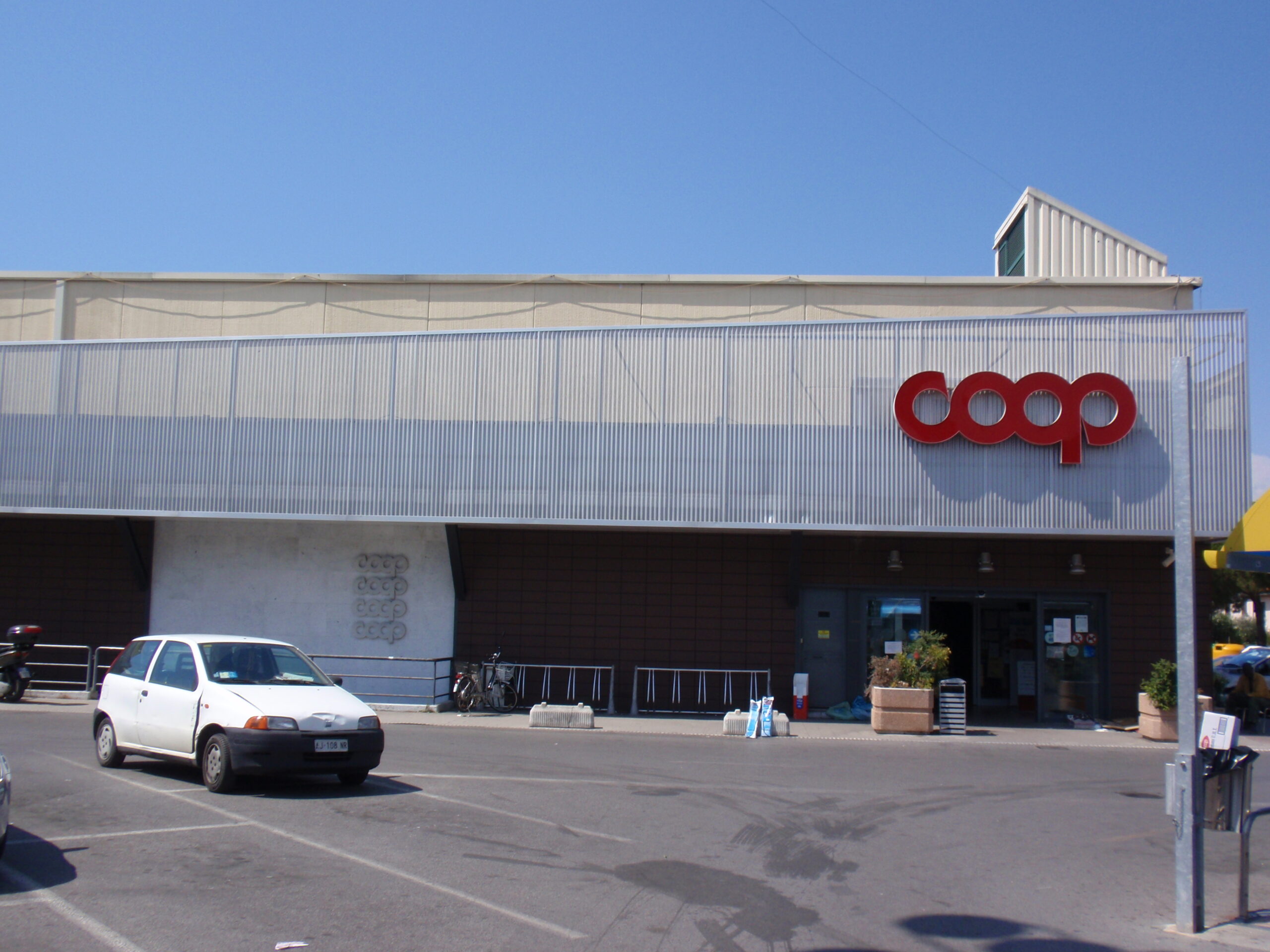 Coop Carrara scaled