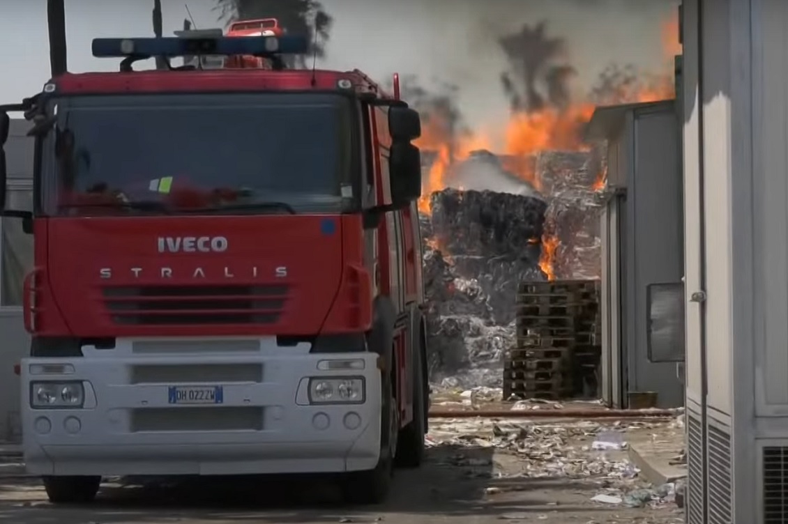 incendio a siracusa