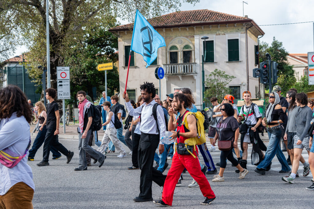 resistenza civile nonviolenta Gianluca Esposito