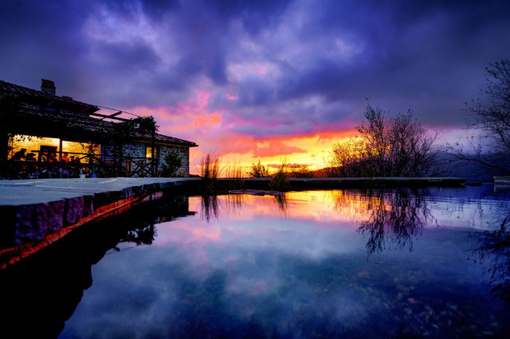 Tramonto ad Autosufficienza, sulle colline di Cesena, sede del Ritiro nel Silenzio
