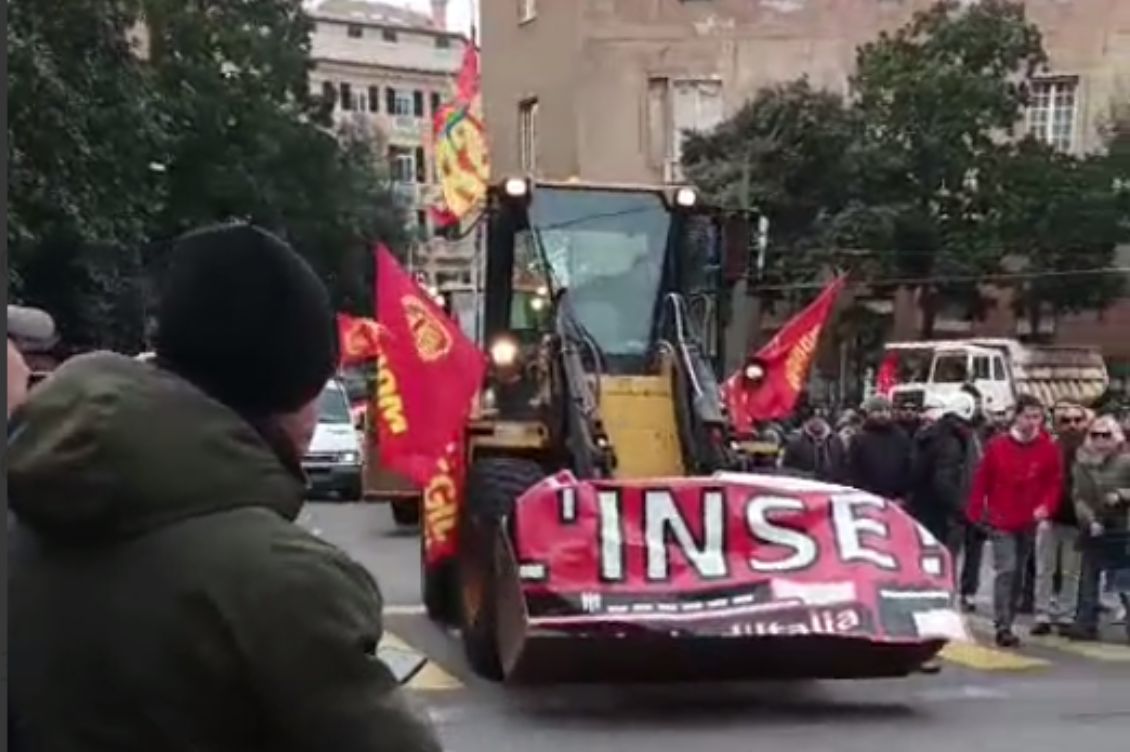 scontri ex ilva genova