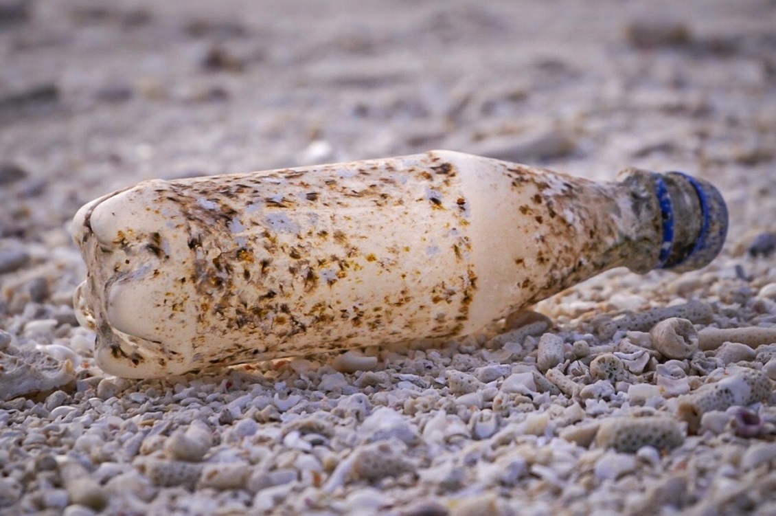 acqua in bottiglia 3