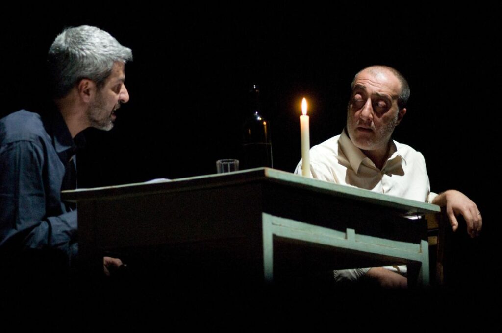 Salvatore Arena e Massimo Barilla di Mana Chuma Teatro nello spettacolo “Longa è a jurnata”