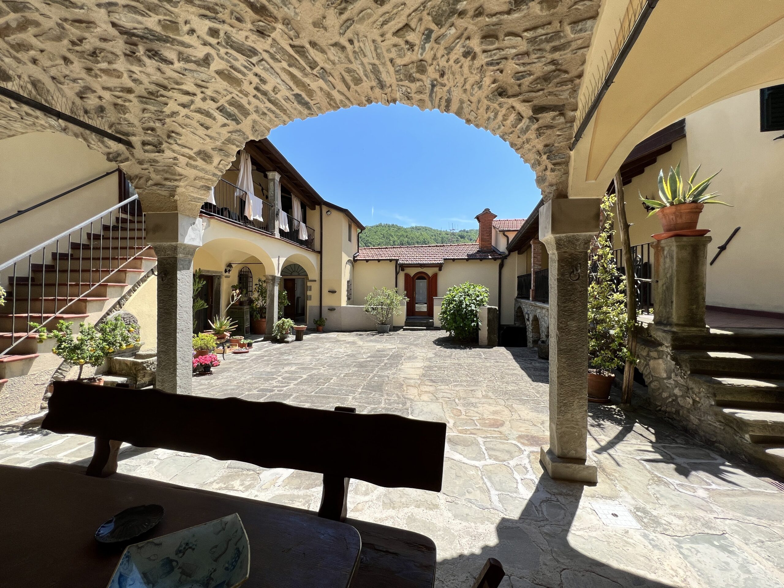 Cortile 7 2 scaled
