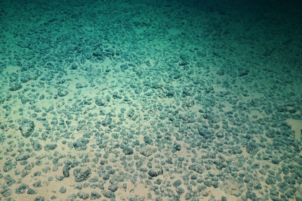 Deep sea mining